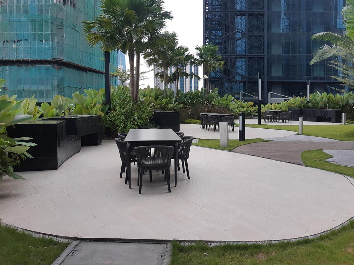 Astra @ Eaton Residences Kl Kuala Lumpur Exterior foto